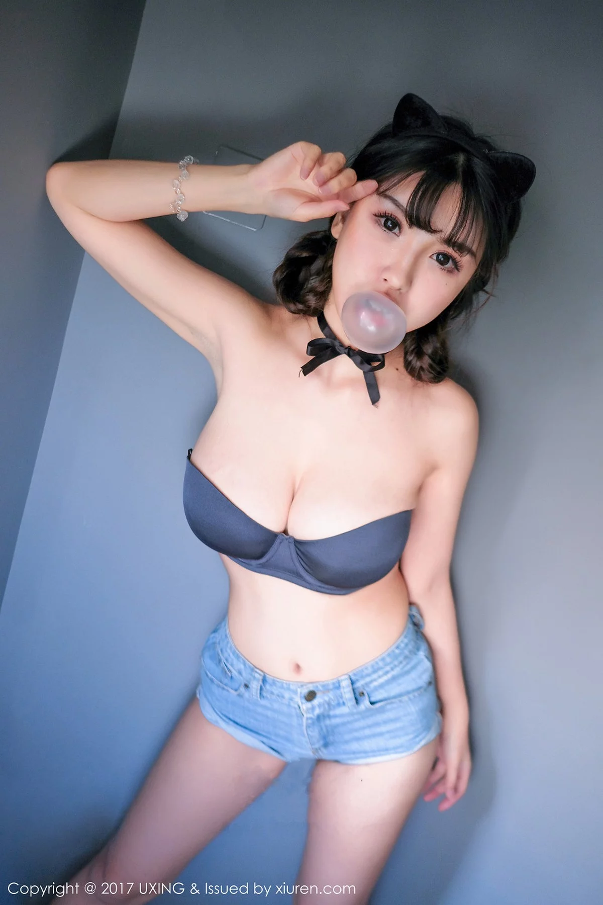 Xrmnw.Com[UXING优星馆]Vol.053_巨乳嫩模晓茜sunny粉红薄纱性感内衣秀傲人巨乳诱惑写真38P