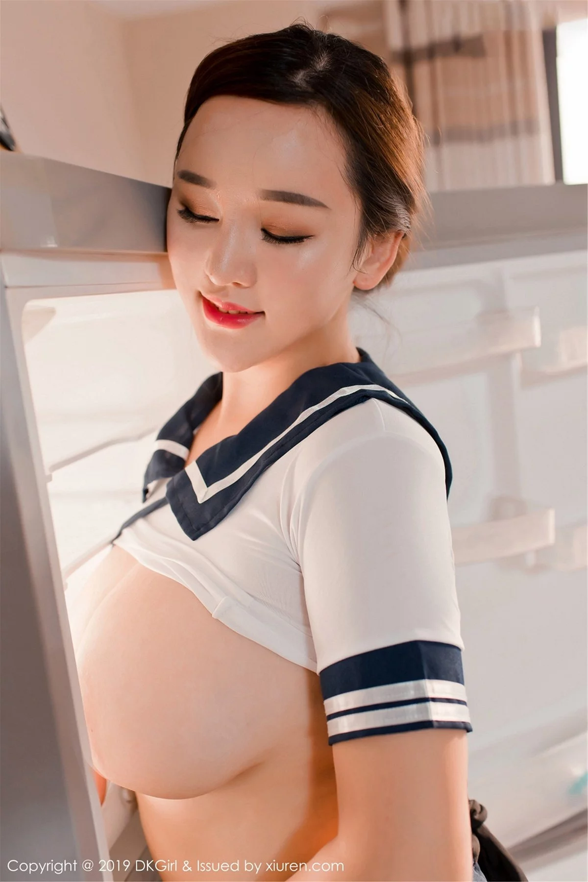 Xrmnw.Com[DKGirl御女郎]Vol.110_嫩模潘琳琳ber私房性感学生制服半脱露豪乳遮点极致诱惑写真50P